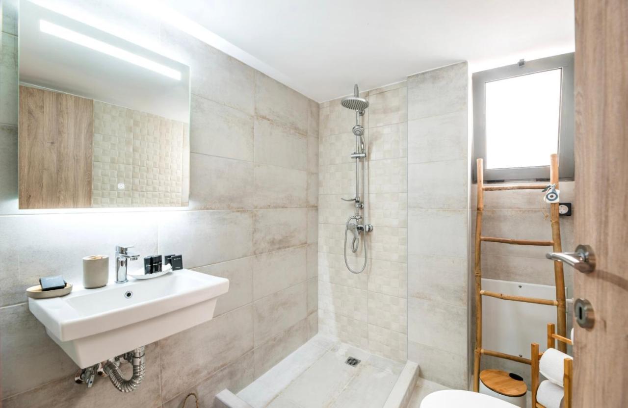 Eleusis Suites Α Exterior photo